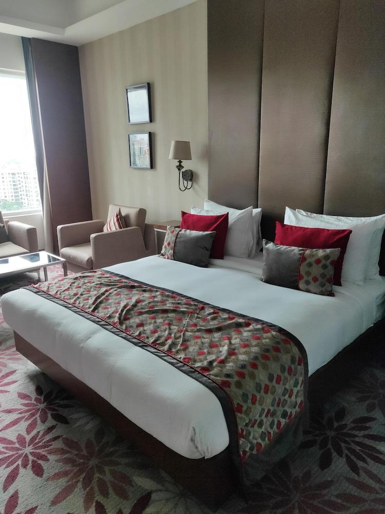 加尔各答普赖德广场酒店 外观 照片 A bed runner